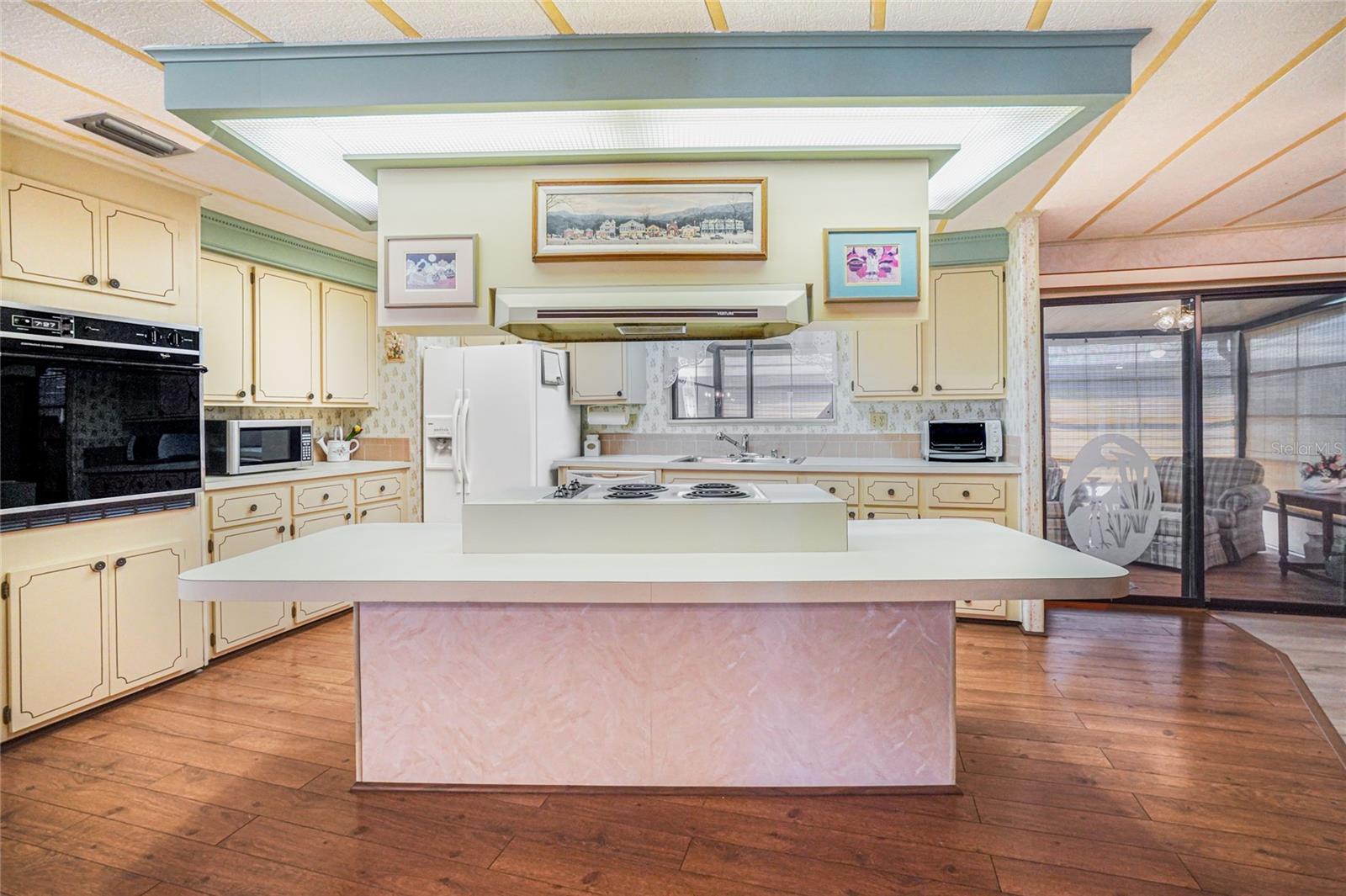 HARBOR ISLES III - Residential