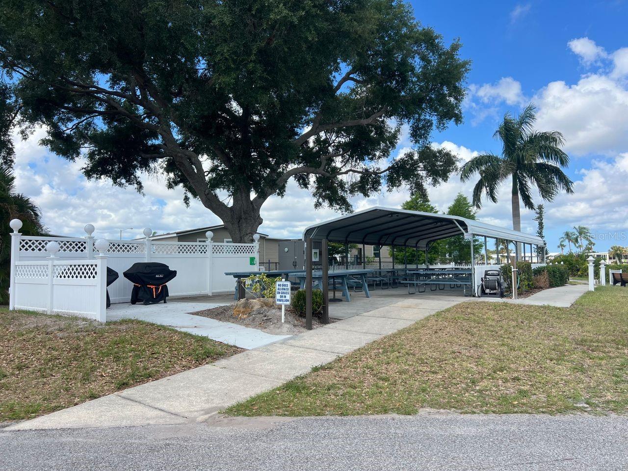 HARBOR ISLES III - Residential