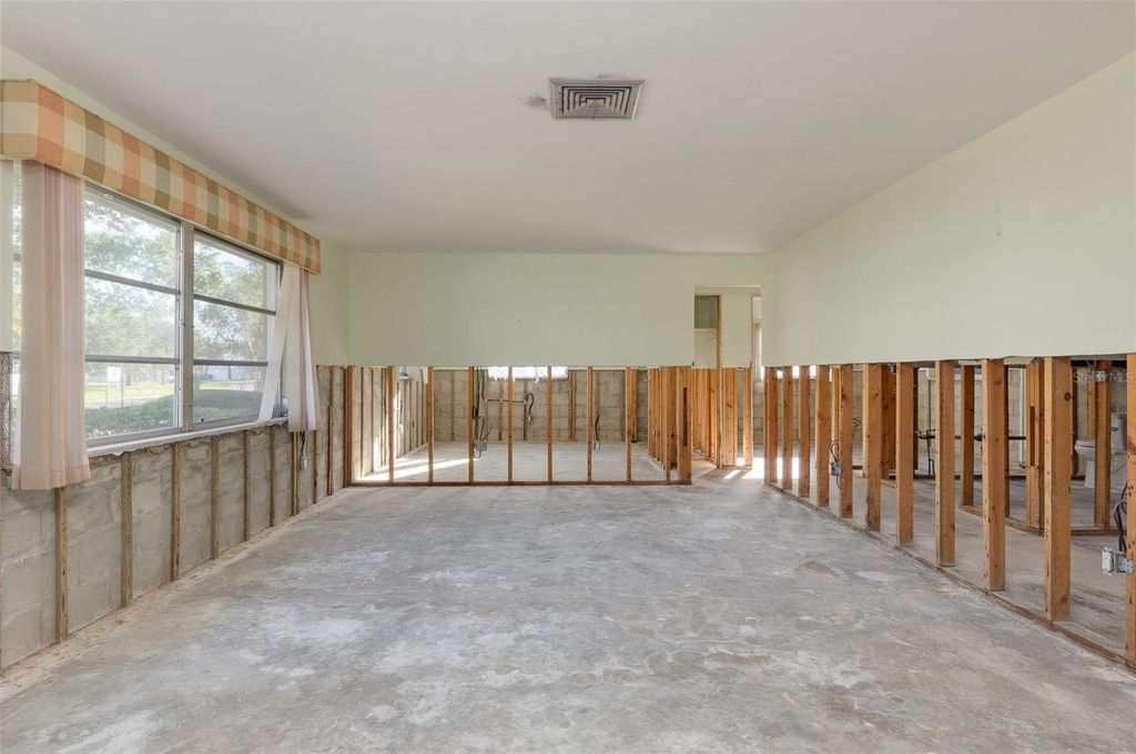 Photo of 1760 Georgia Avenue NE, St Petersburg, FL 33703 (MLS # TB8465344)