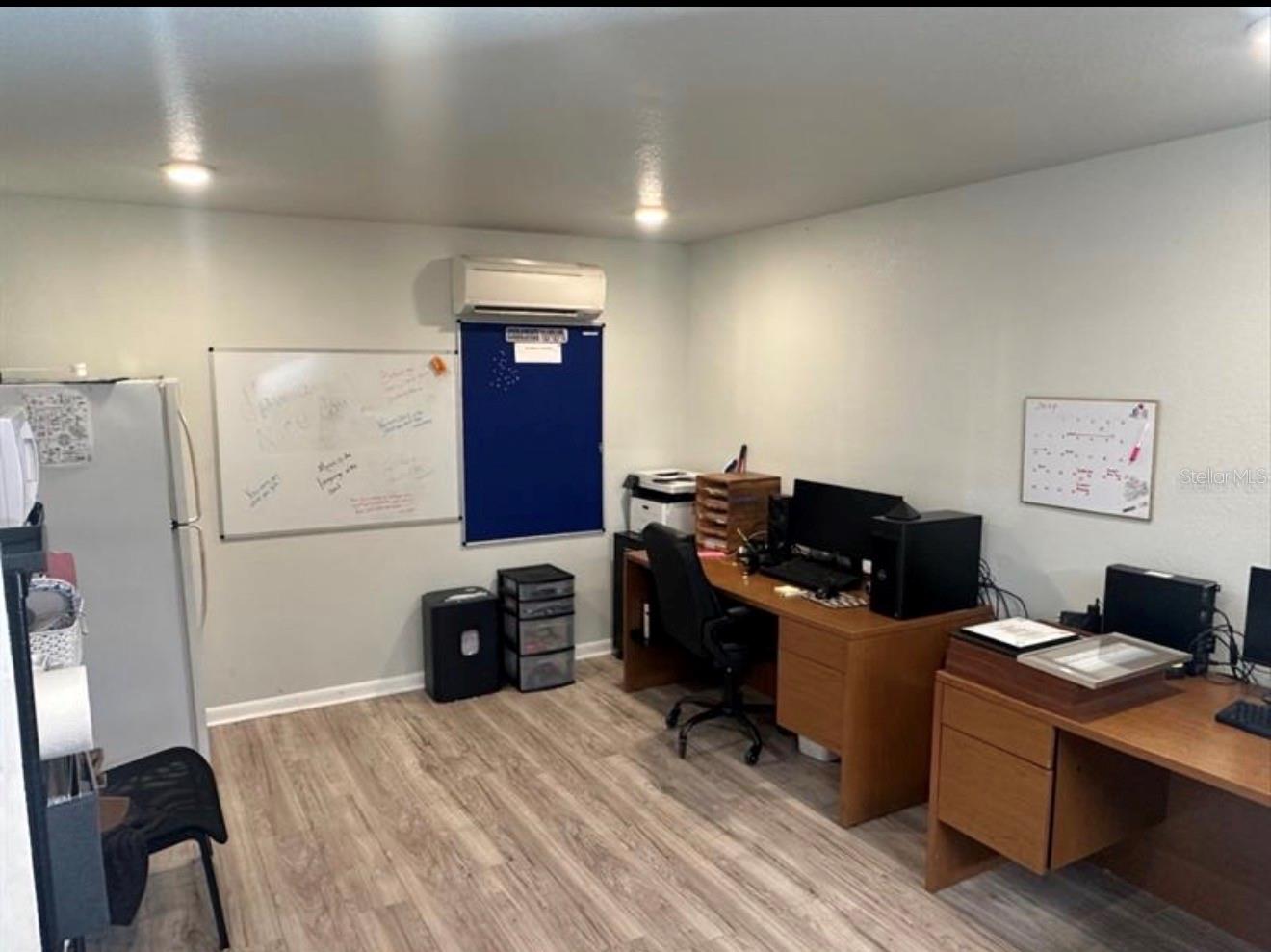 LEESBURG COMMONS BUS PARK - Commercial Sale