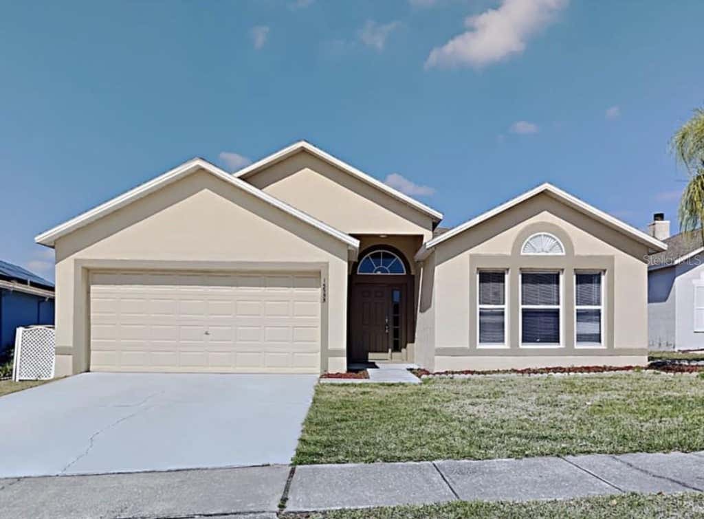 Photo of 15955 Wilkinson Drive, Clermont, FL 34714 (MLS # A4699280)