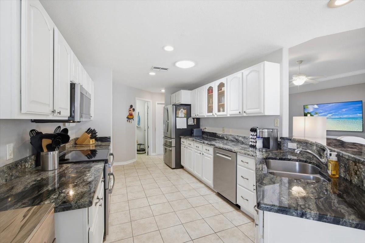 SWEETWATER GOLF & TENNIS CLUB ADD 03 - Residential