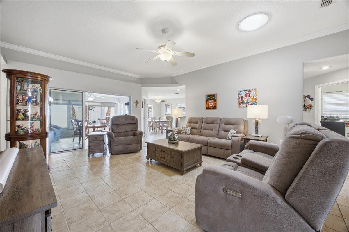 SWEETWATER GOLF & TENNIS CLUB ADD 03 - Residential