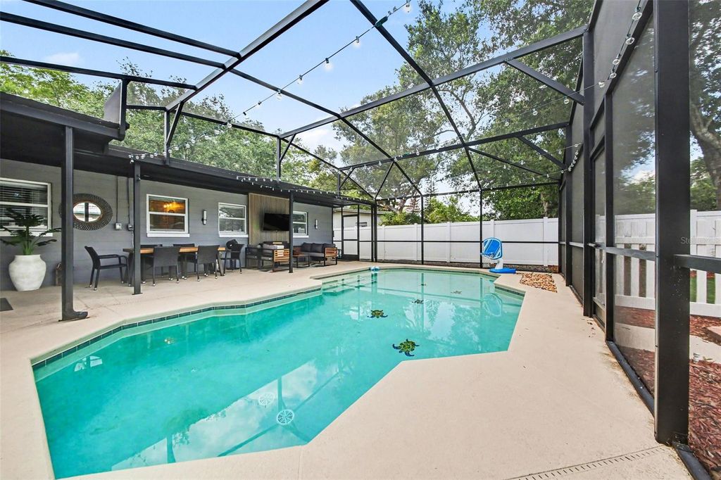 Photo of 1026 S Lakemont Avenue, Winter Park, FL 32792 (MLS # O6400730)