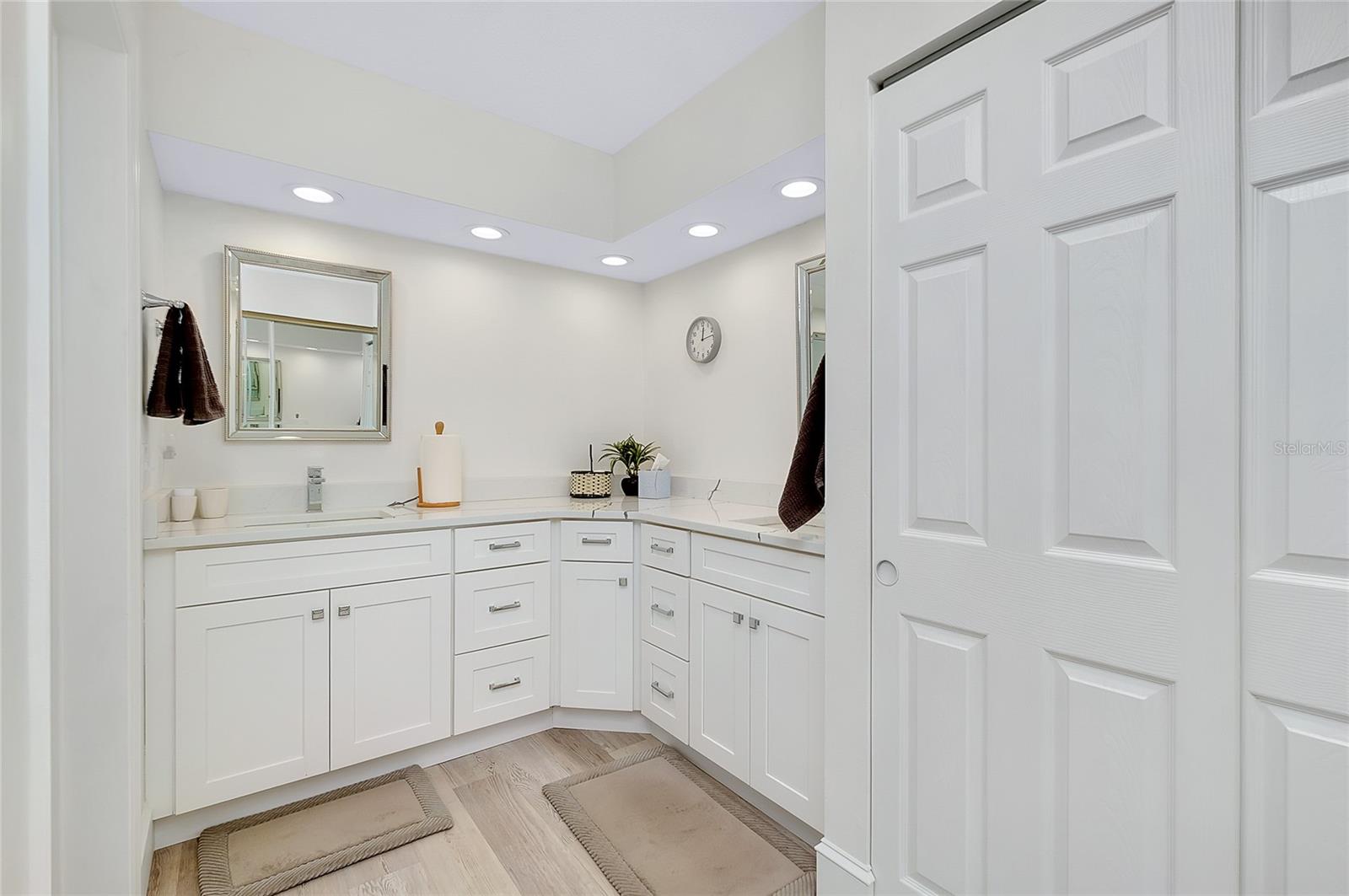 FARMINGTON VISTAS - Residential