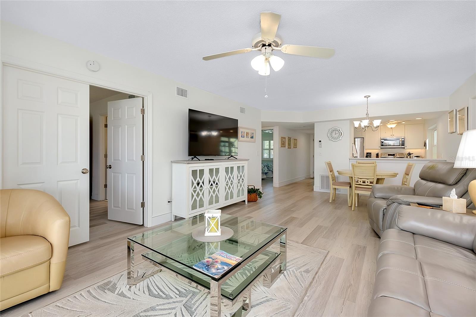 FARMINGTON VISTAS - Residential