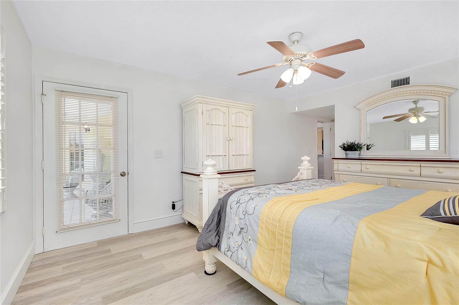 FARMINGTON VISTAS - Residential