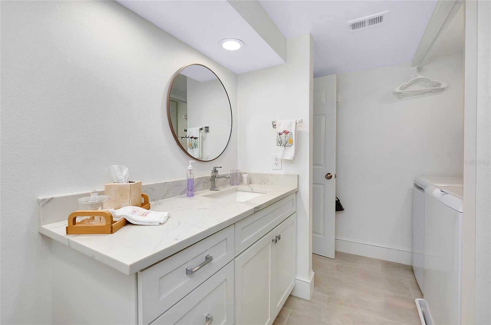 FARMINGTON VISTAS - Residential