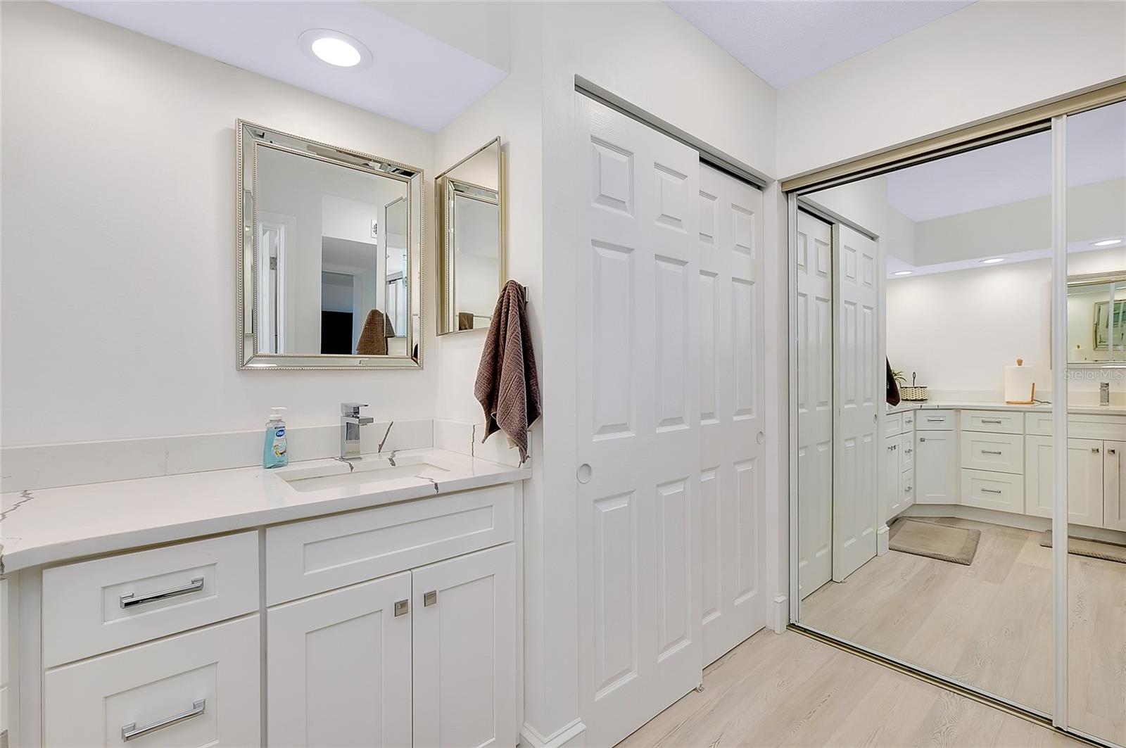 FARMINGTON VISTAS - Residential