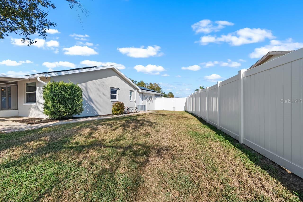 APOLLO BEACH UNIT FOUR - Residential