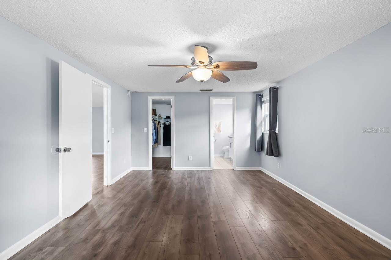 APOLLO BEACH UNIT FOUR - Residential