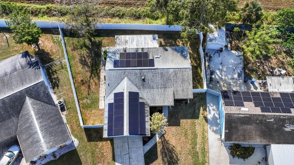 Photo of 512 Red Mangrove Lane, Apollo Beach, FL 33572 (MLS # TB8446414)