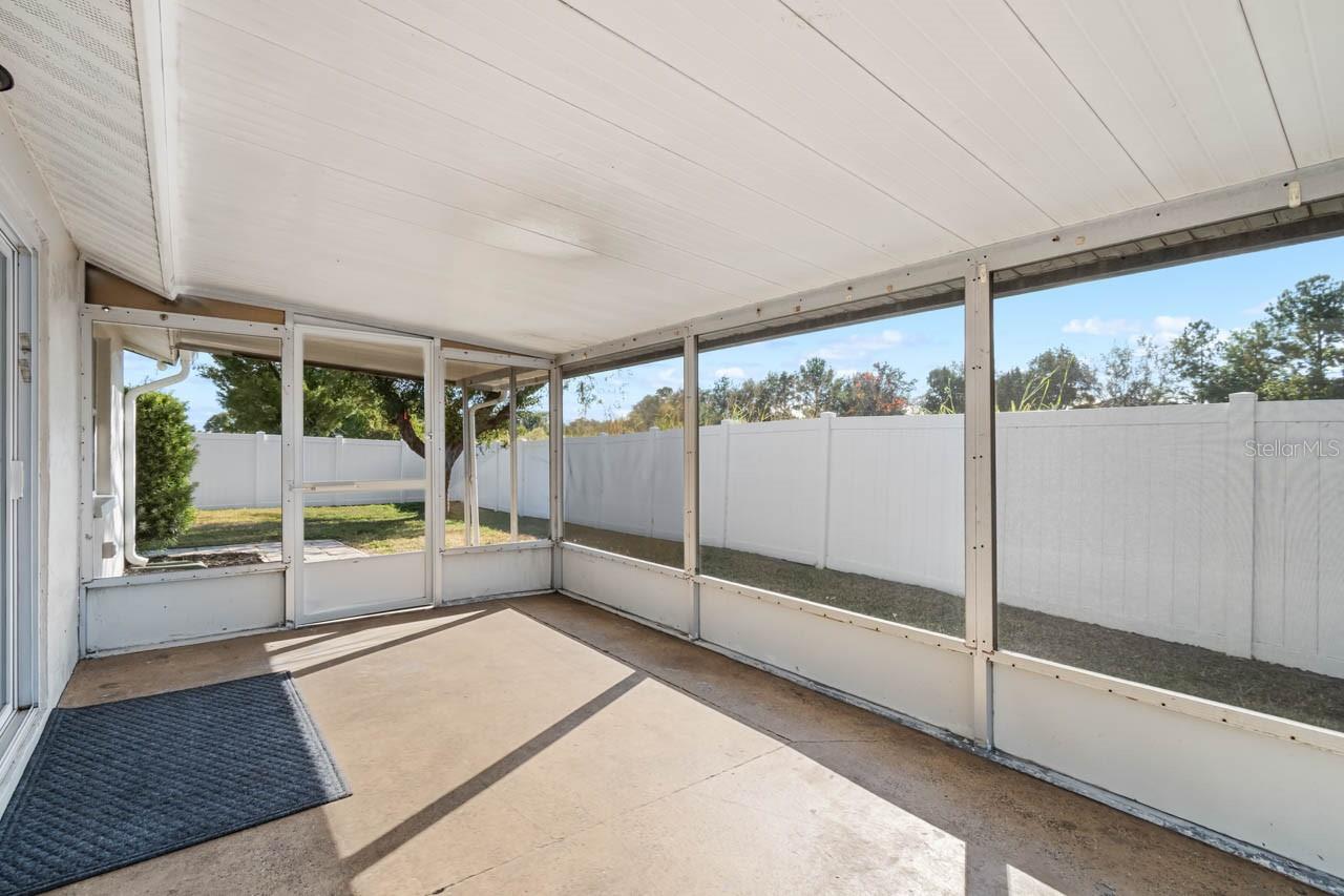 APOLLO BEACH UNIT FOUR - Residential