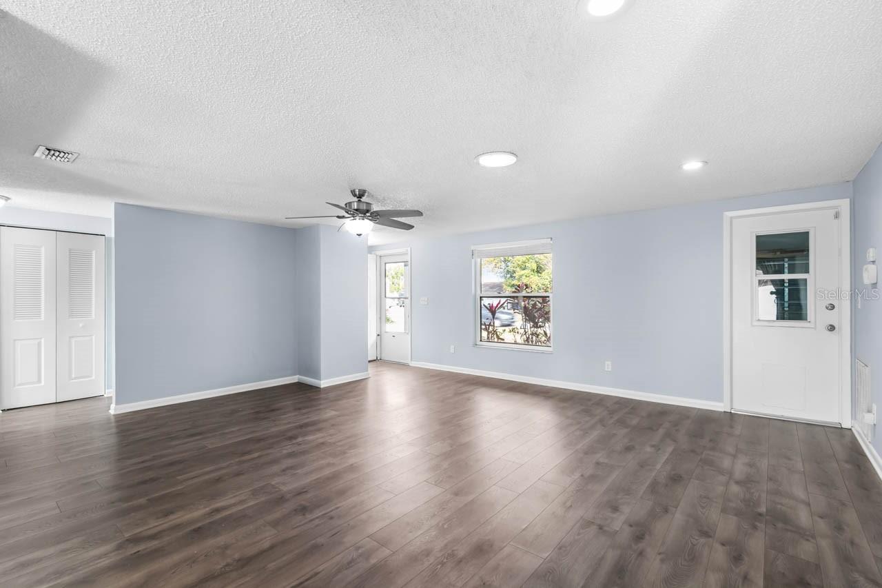 APOLLO BEACH UNIT FOUR - Residential