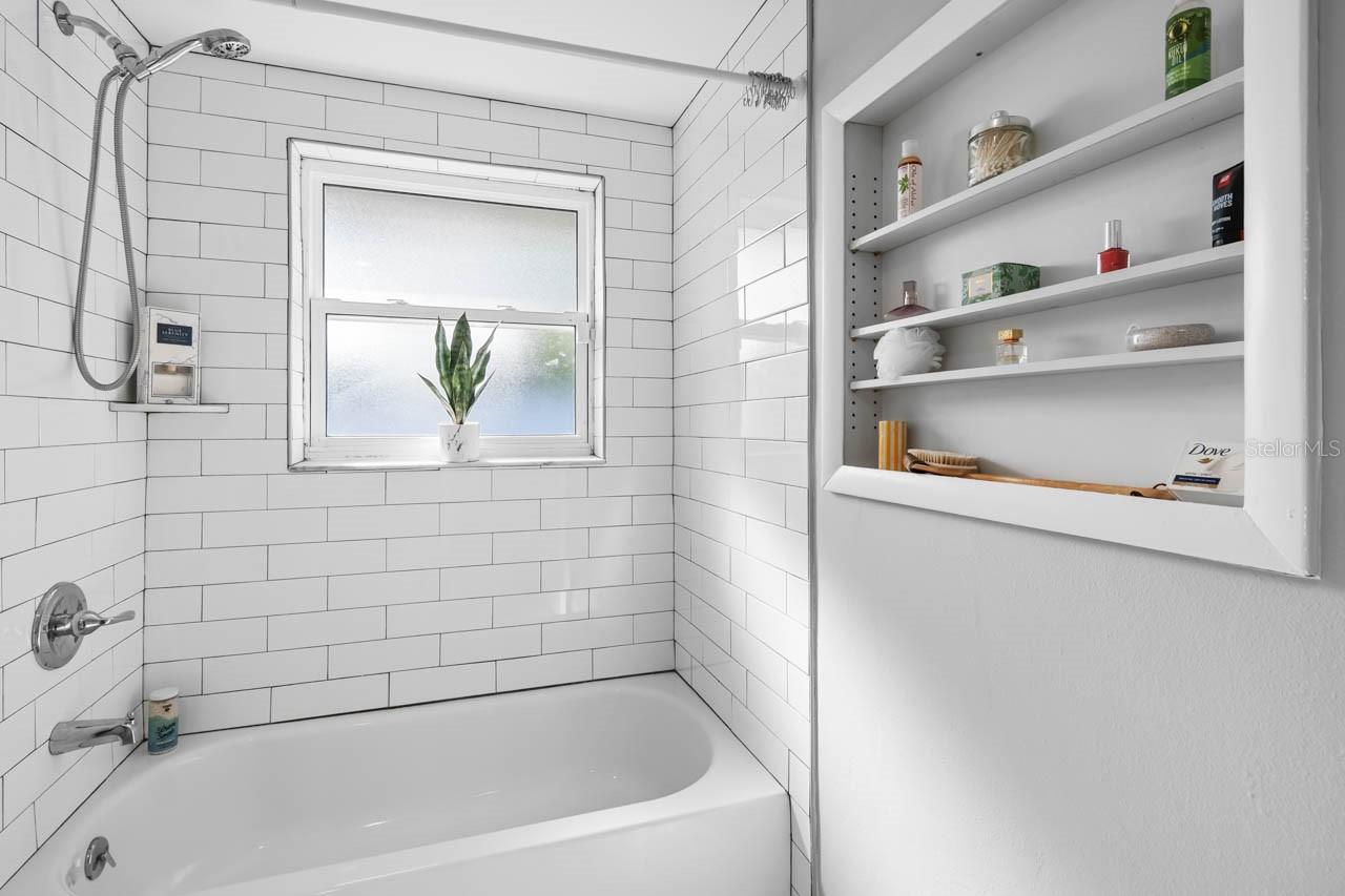 APOLLO BEACH UNIT FOUR - Residential