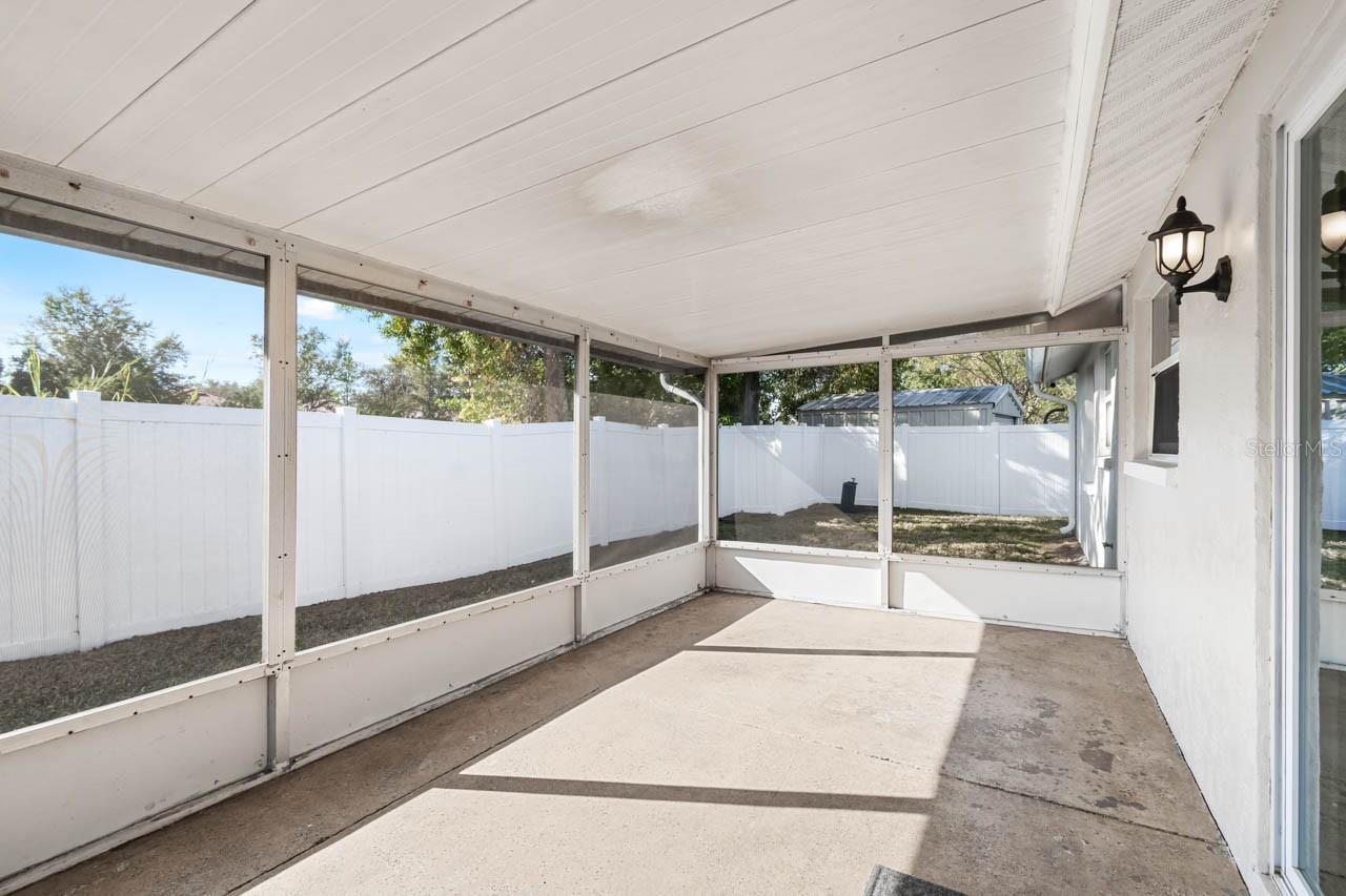 APOLLO BEACH UNIT FOUR - Residential