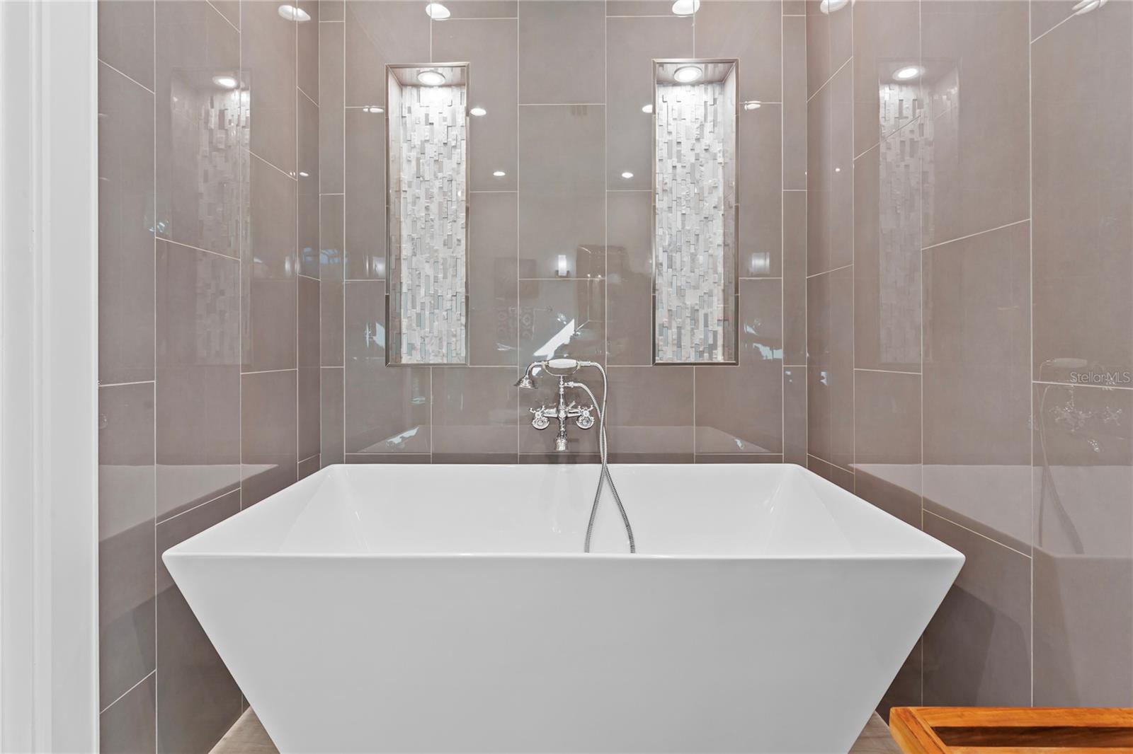 REUER SUB - Residential Lease