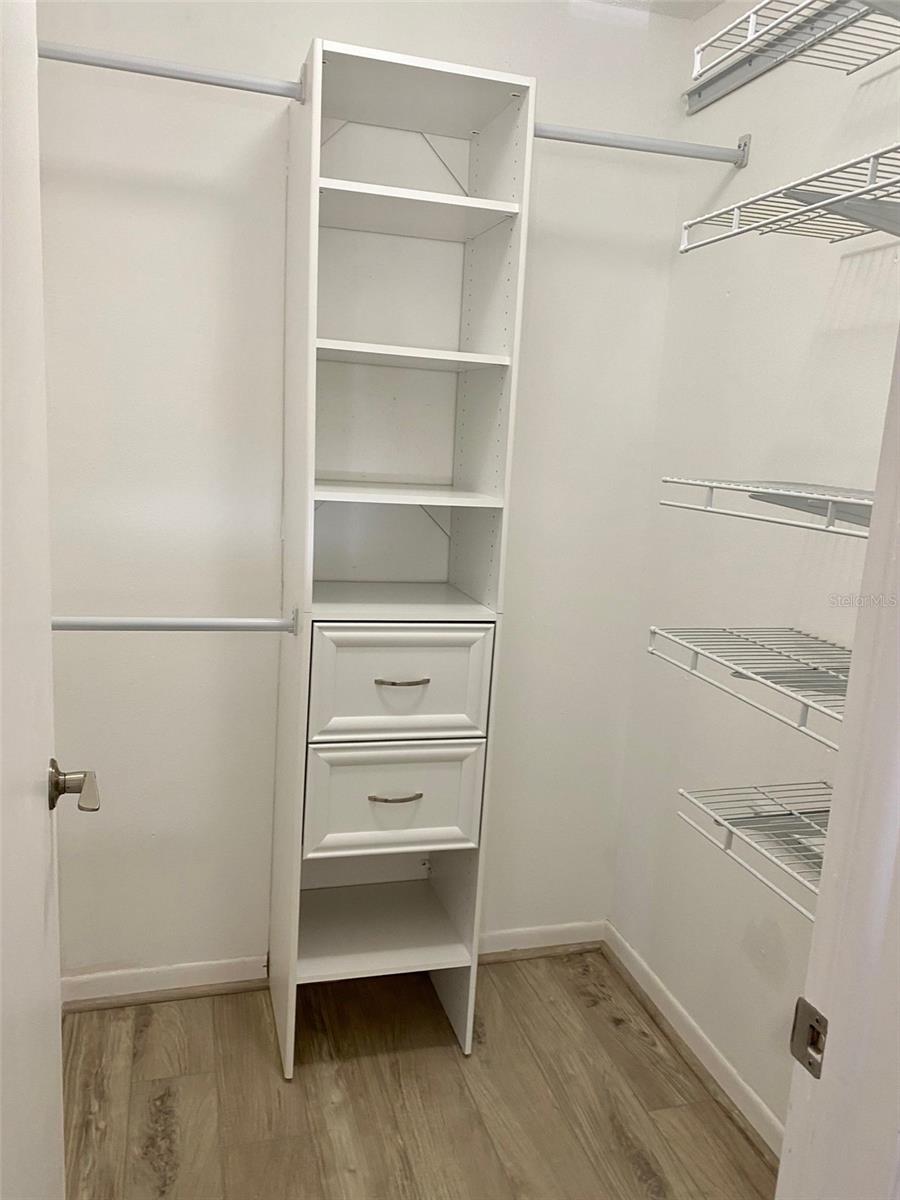 LONGWATER CHASE - Residential