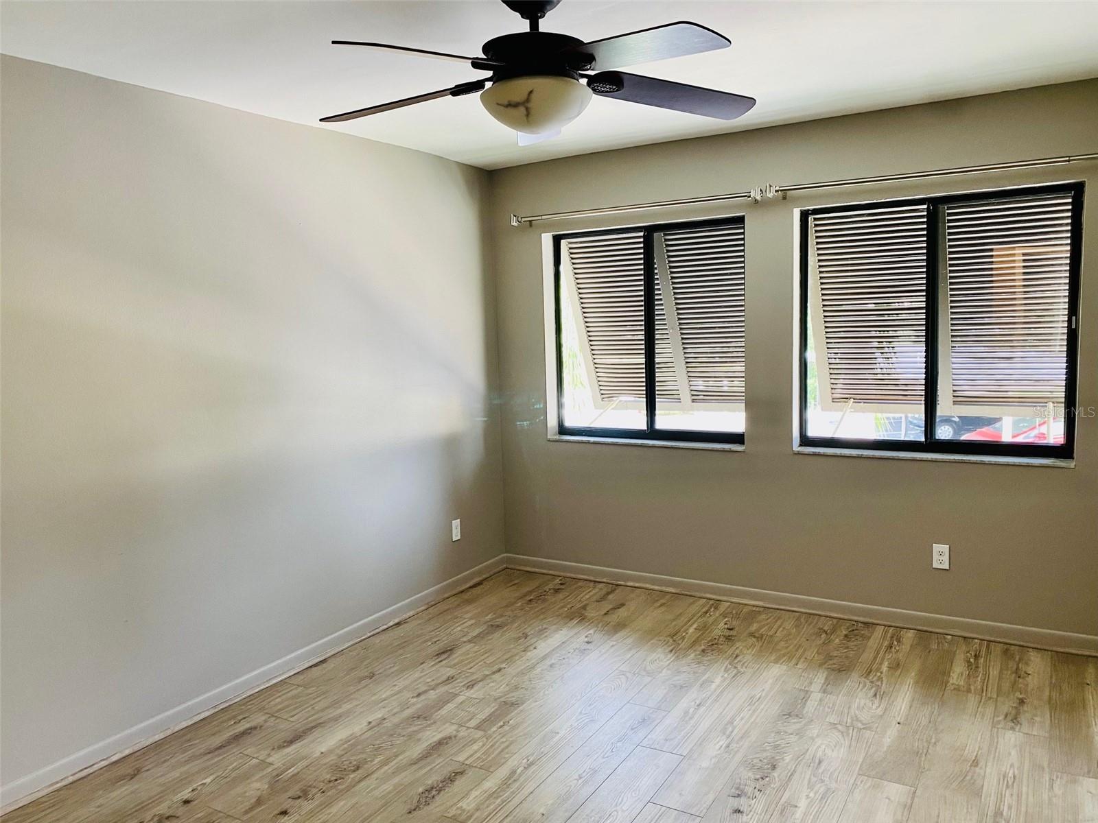 LONGWATER CHASE - Residential