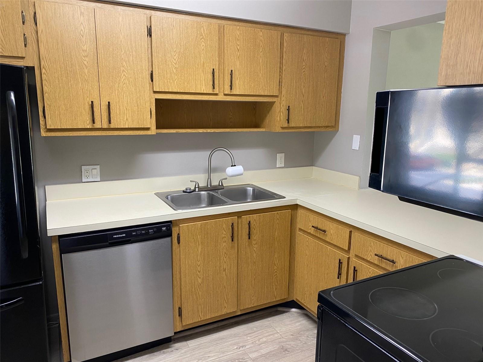 LONGWATER CHASE - Residential