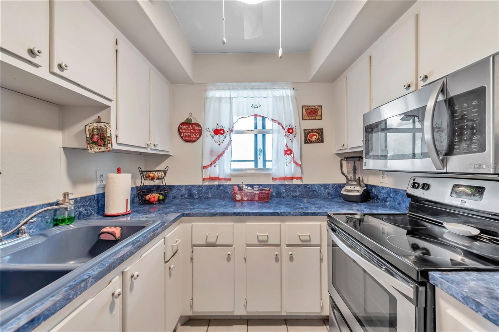 WINDRUSH BAY CONDO - Residential Lease