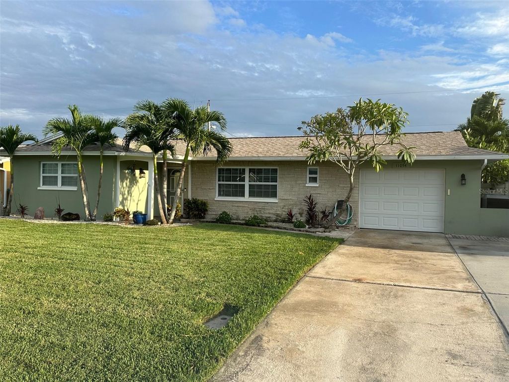 Photo of 11054 91st Terrace, Seminole, FL 33772 (MLS # TB8431587)