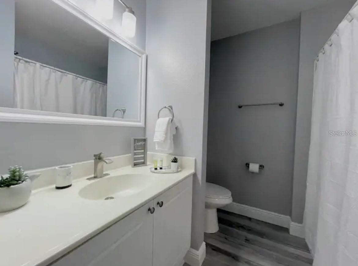 CLUB CORTILE CONDO PH 6 - Residential