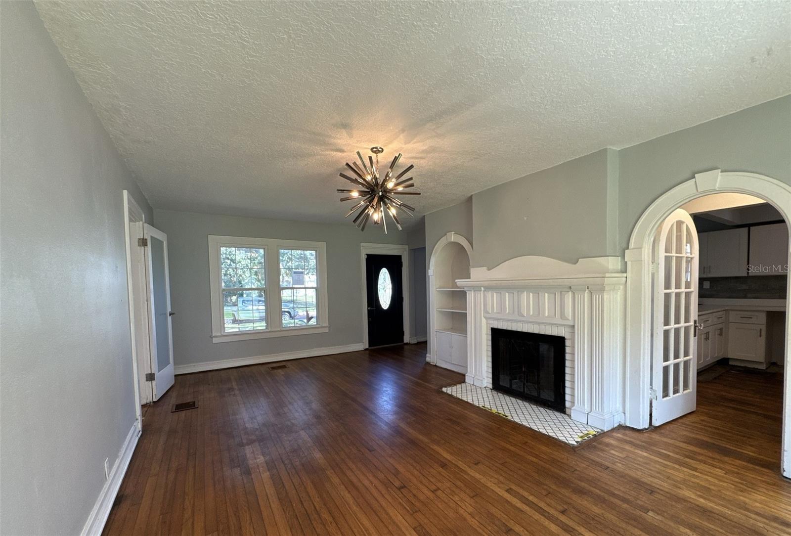 714 SPRINGDALE ROAD