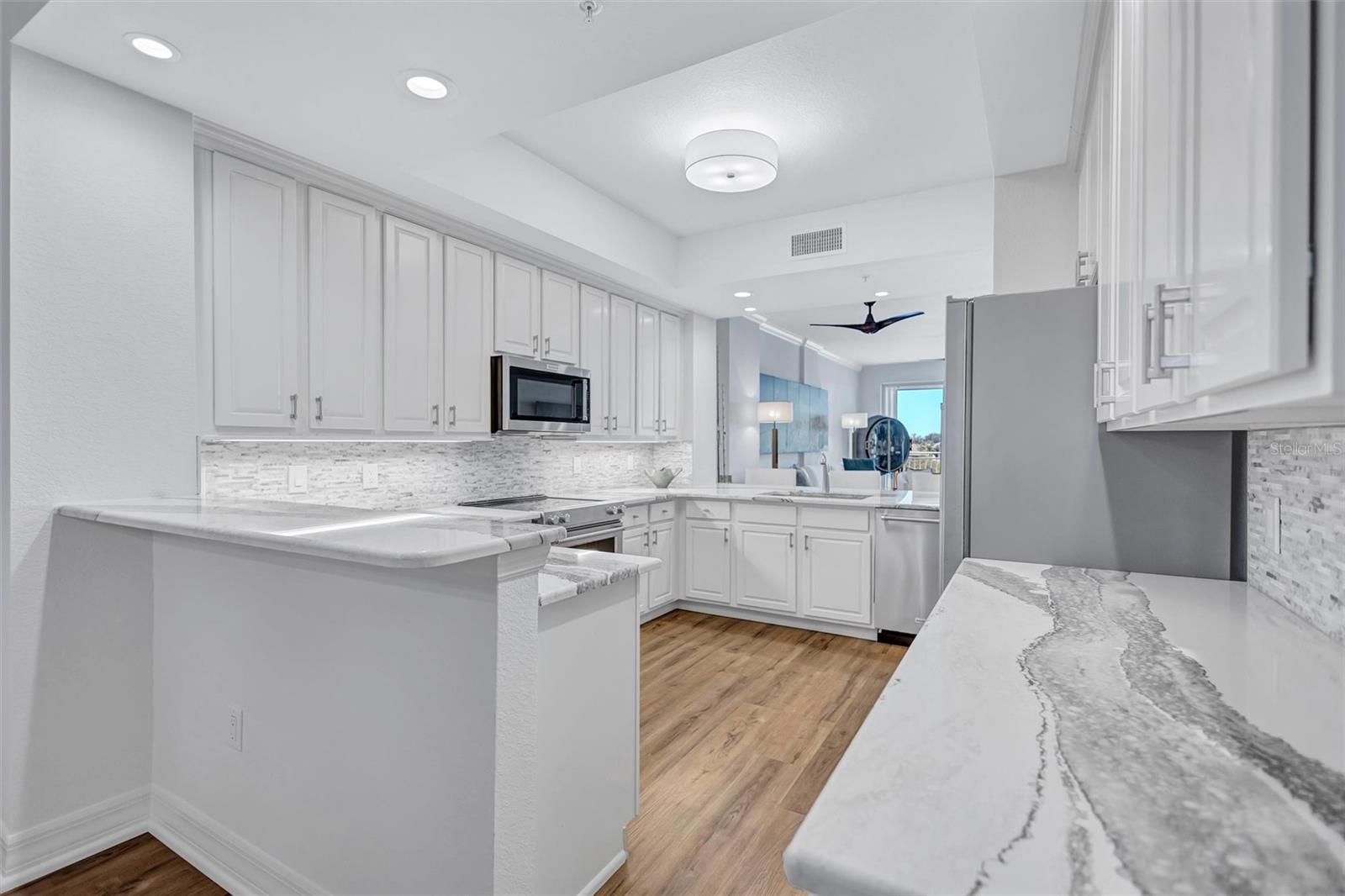 BLACKBURN HARBOR RESIDENCES - Residential