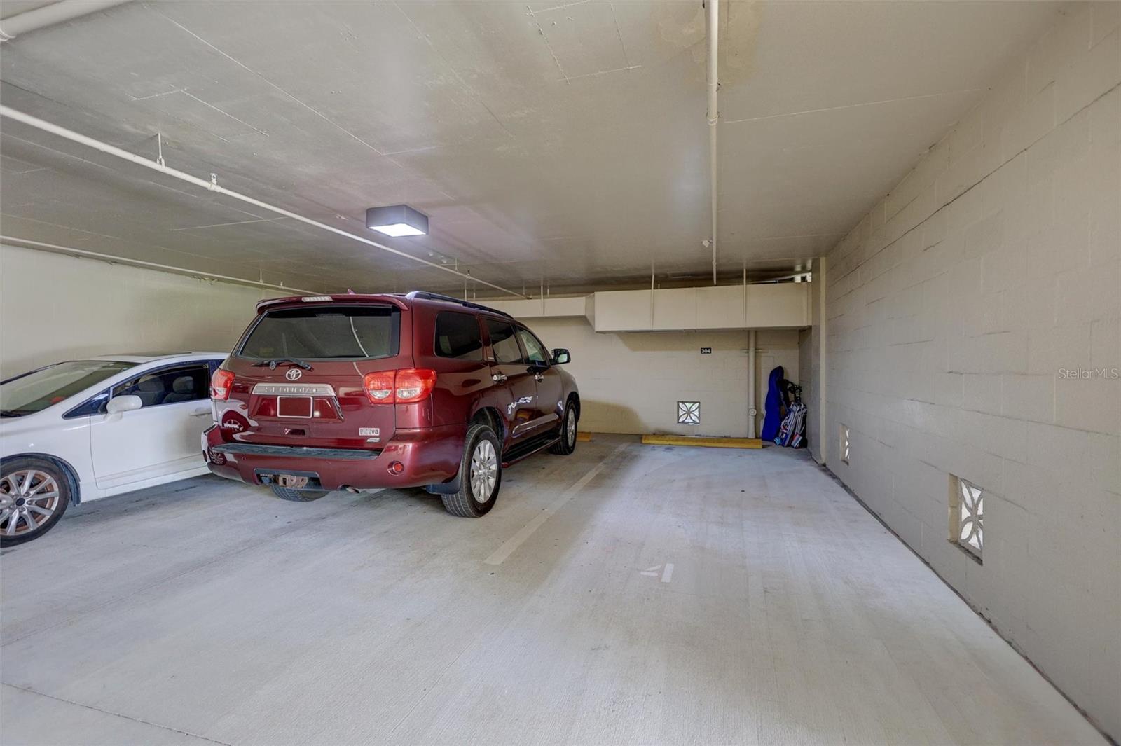 BLACKBURN HARBOR RESIDENCES - Residential