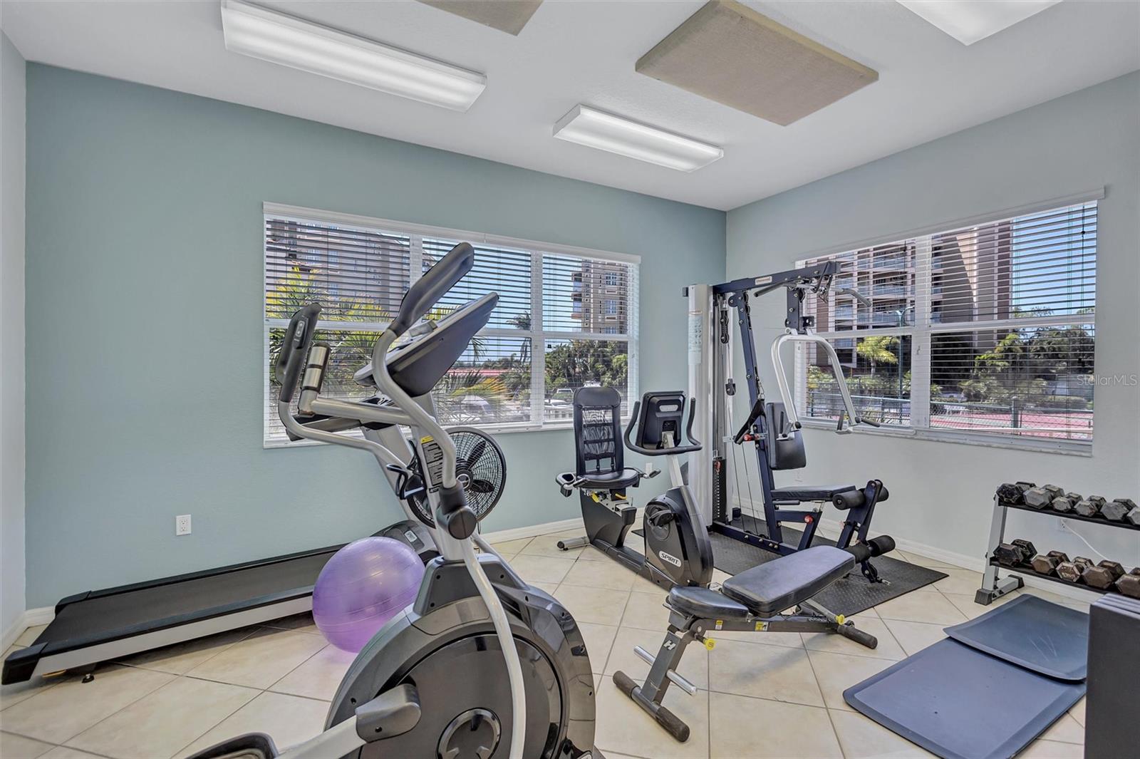 BLACKBURN HARBOR RESIDENCES - Residential