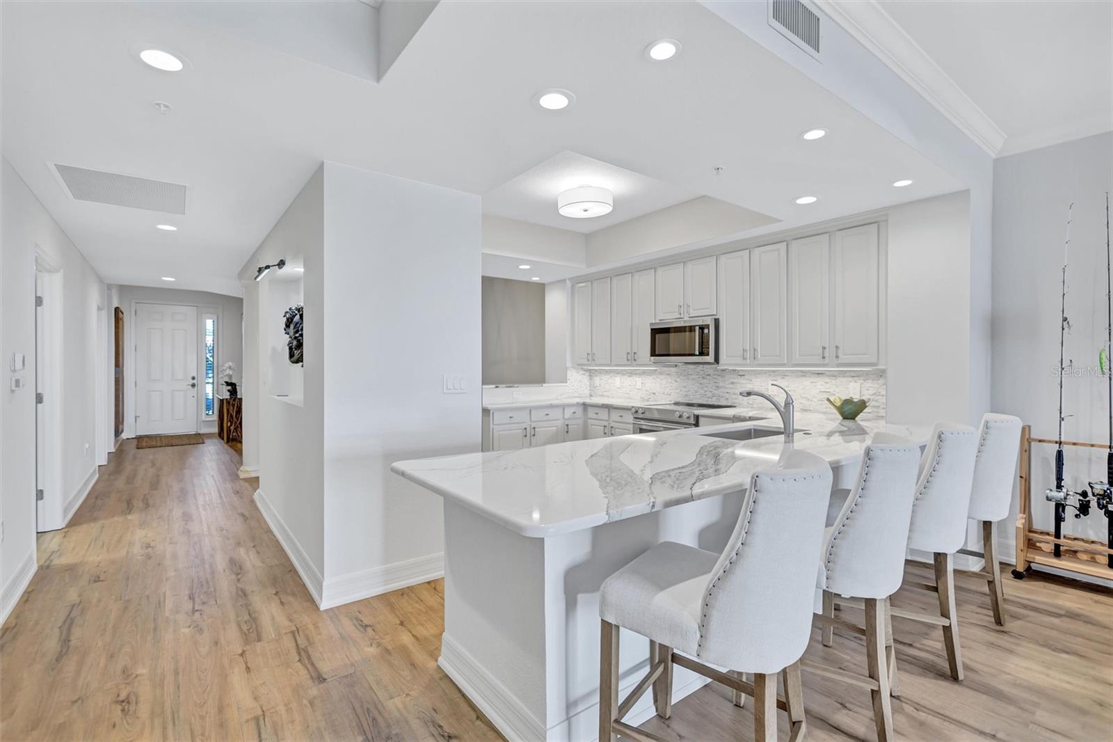 BLACKBURN HARBOR RESIDENCES - Residential