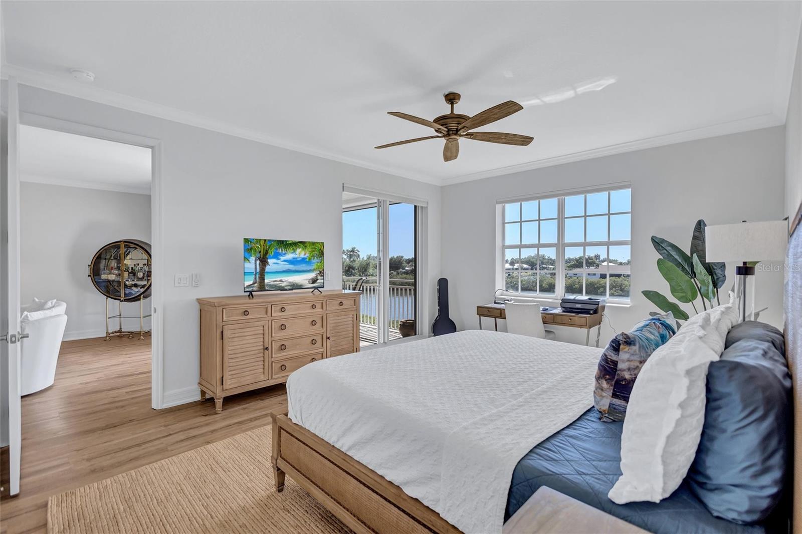 BLACKBURN HARBOR RESIDENCES - Residential