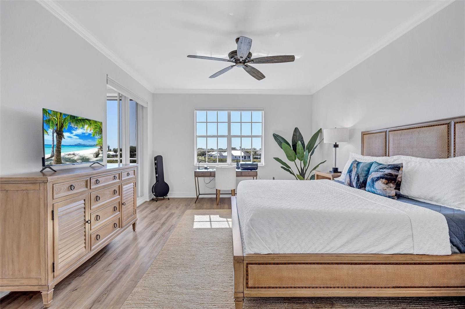 BLACKBURN HARBOR RESIDENCES - Residential