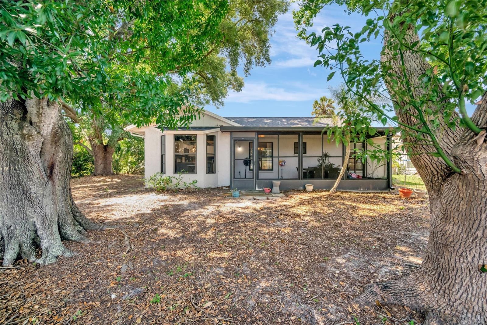 DEER HOLLOW - Residential