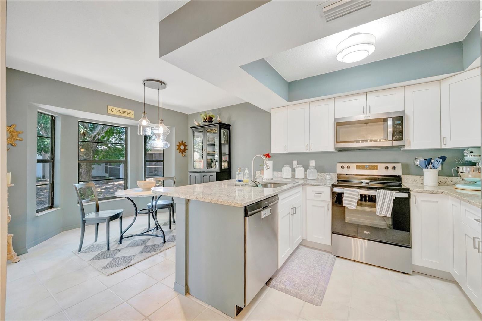 DEER HOLLOW - Residential