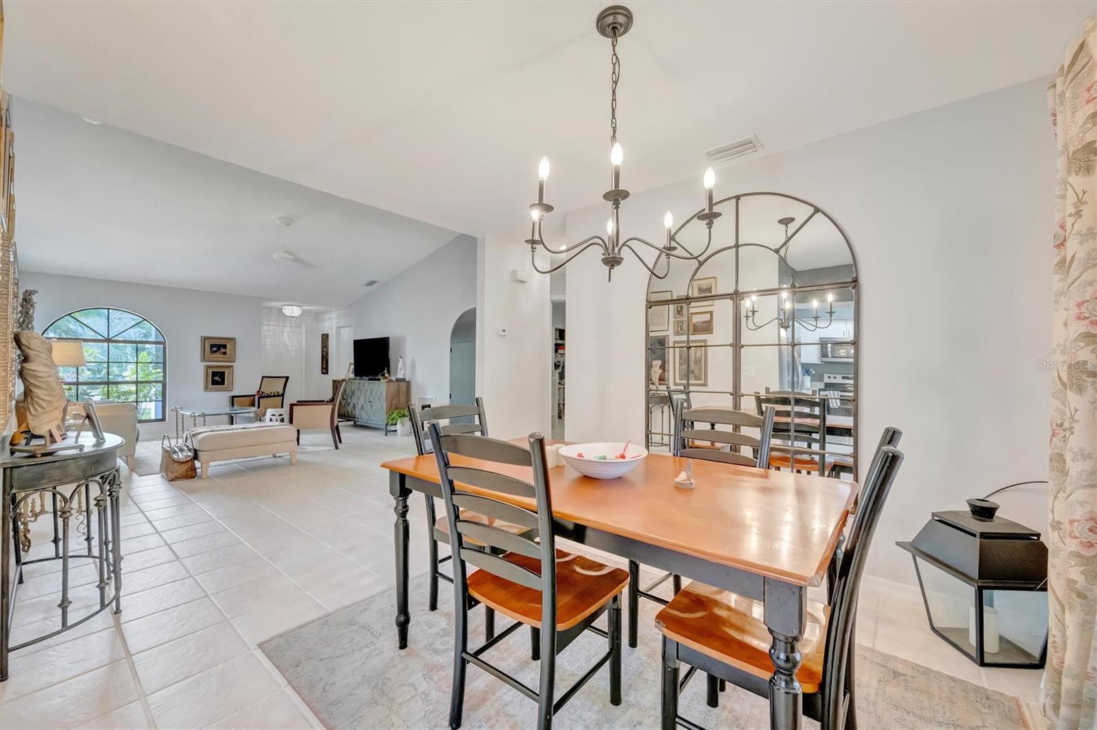 DEER HOLLOW - Residential