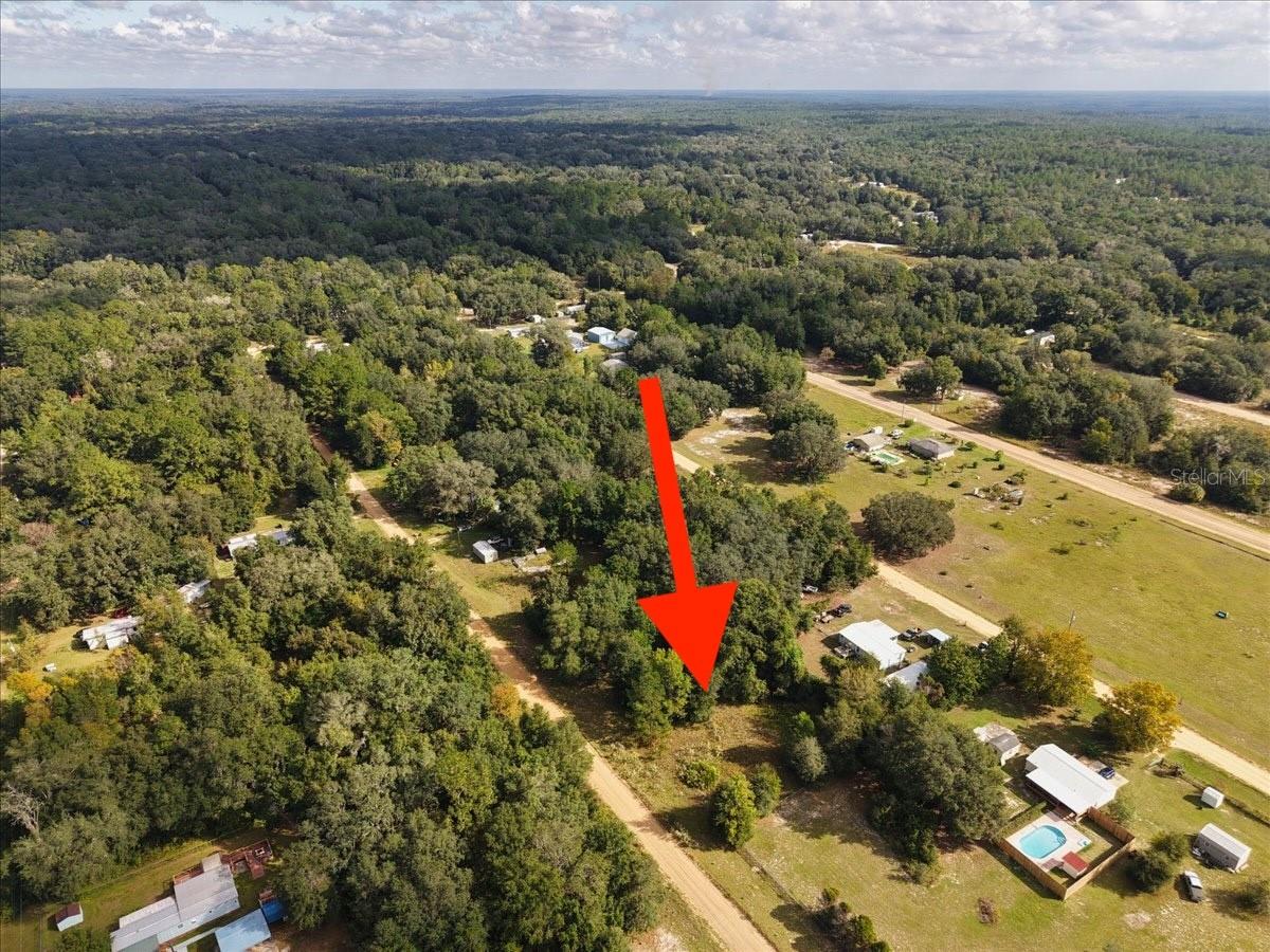 INTERLACHEN LAKES ESTATES - Land