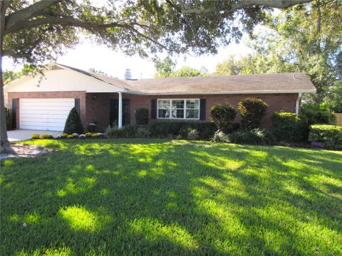 Photo of 1319 Fairlee Street, Lakeland, FL 33813 (MLS # L4956730)