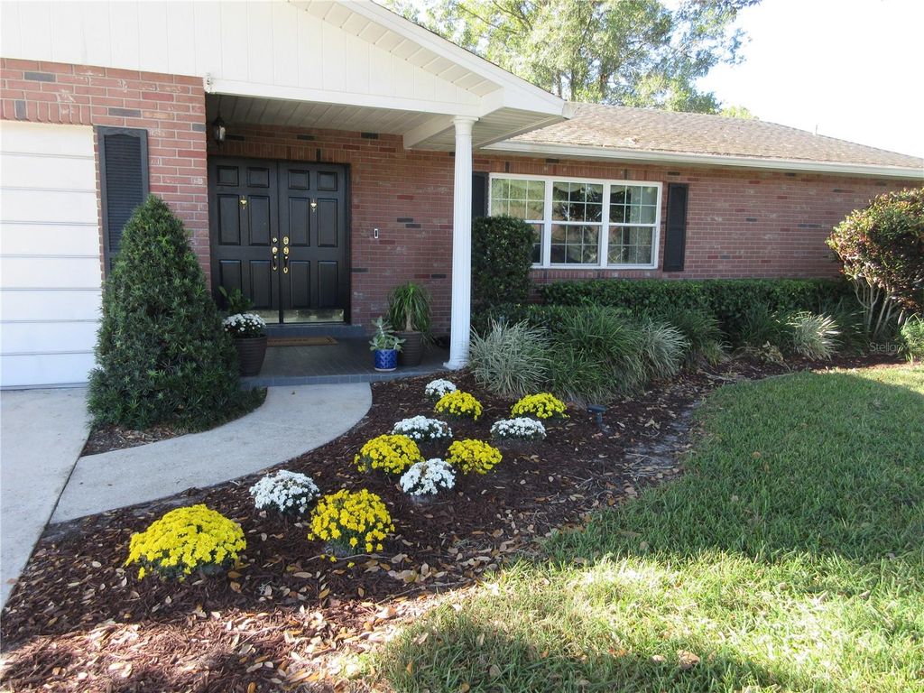 Photo of 1319 Fairlee Street, Lakeland, FL 33813 (MLS # L4956730)