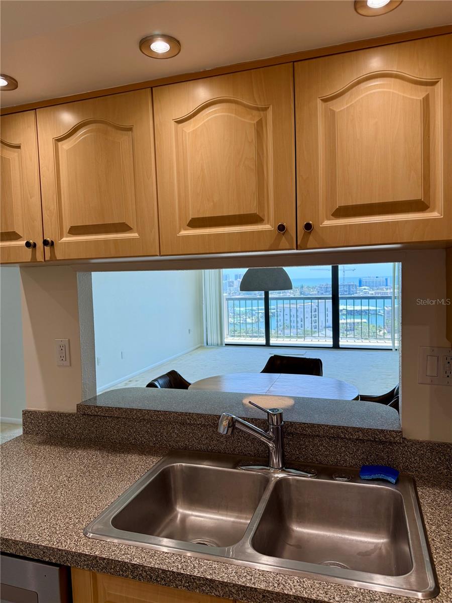 400 ISLAND WAY 1402