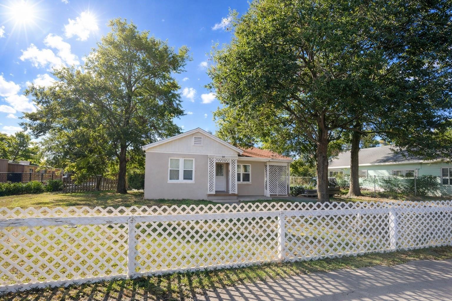 PINECREST ADD - Residential