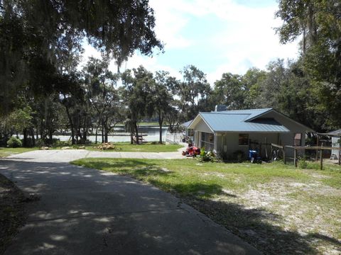 A home in DUNNELLON