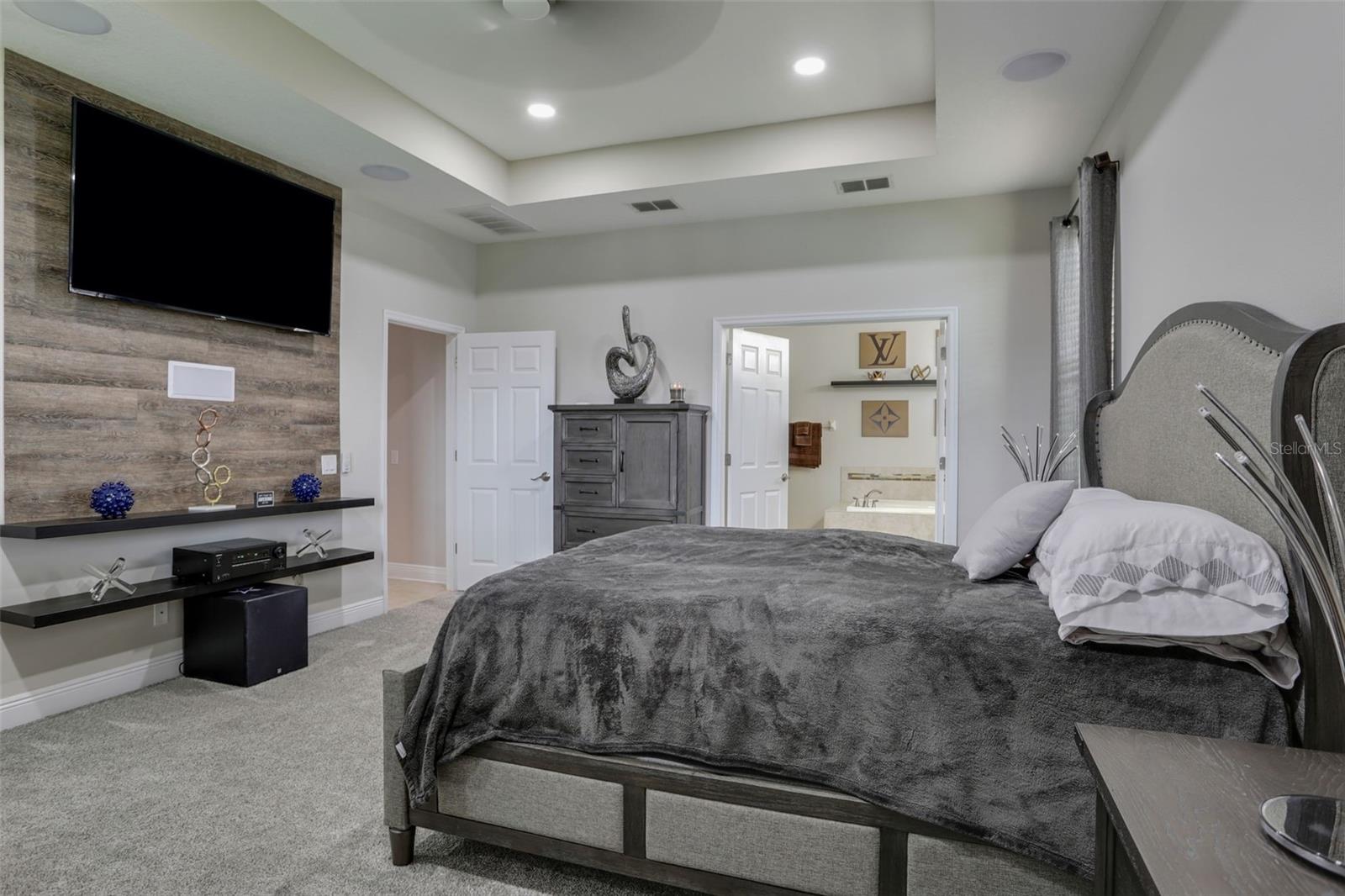 K-BAR RANCH - Residential