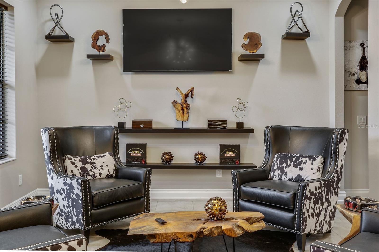 K-BAR RANCH - Residential