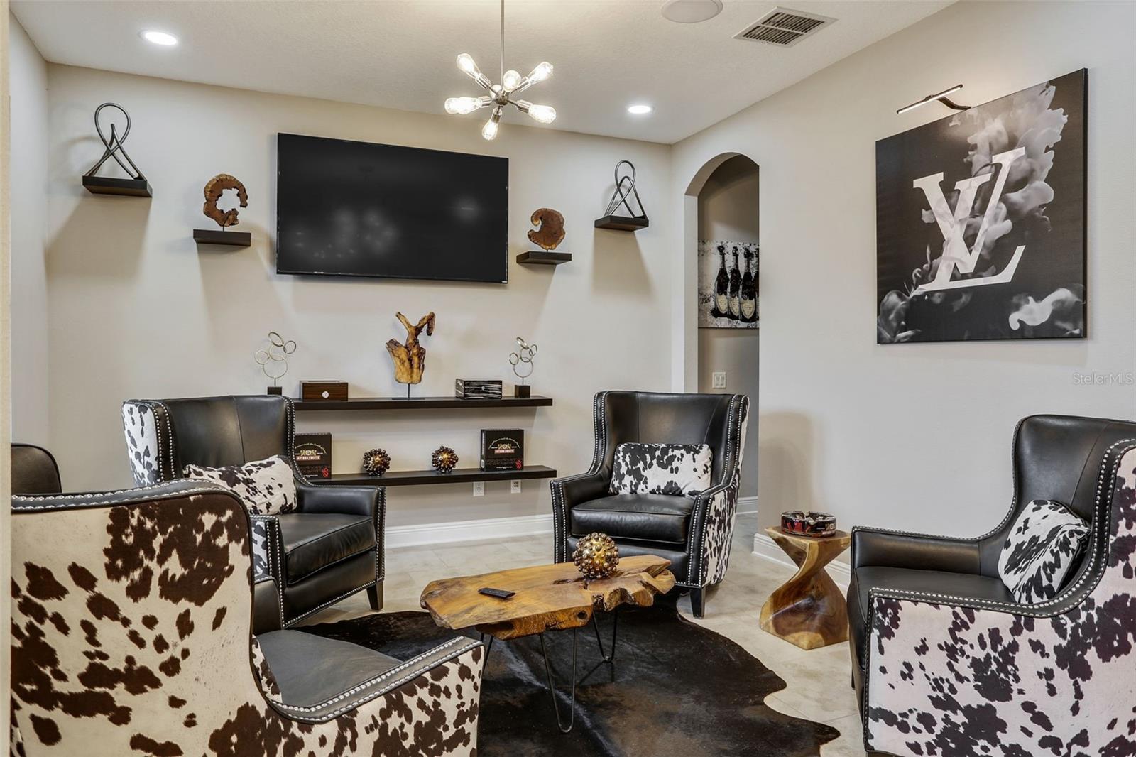 K-BAR RANCH - Residential