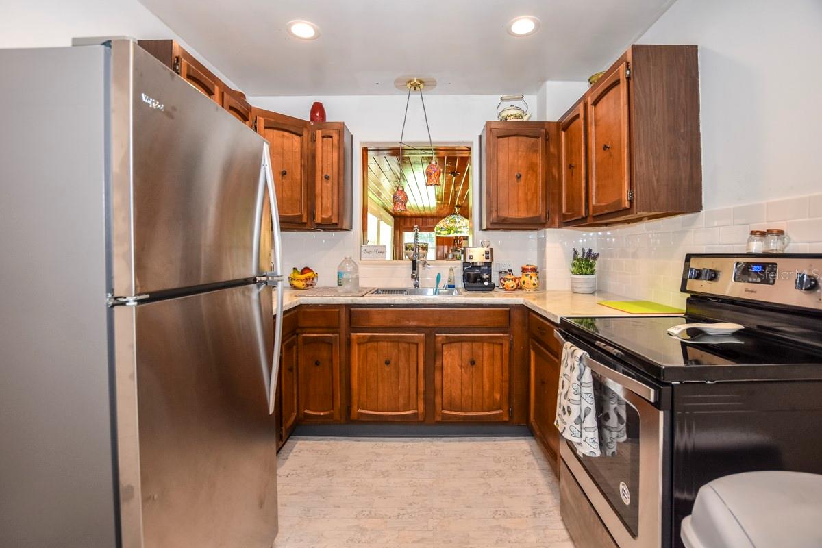 Pato Manor - Residential