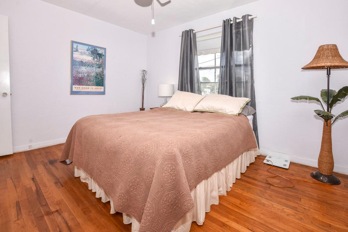 Pato Manor - Residential