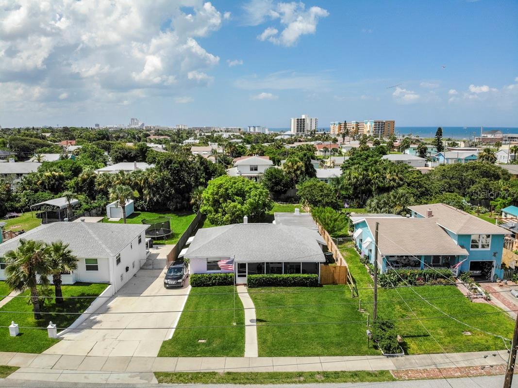 Pato Manor - Residential