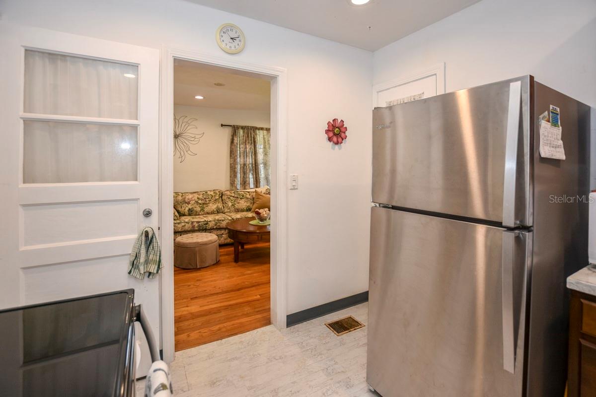 Pato Manor - Residential